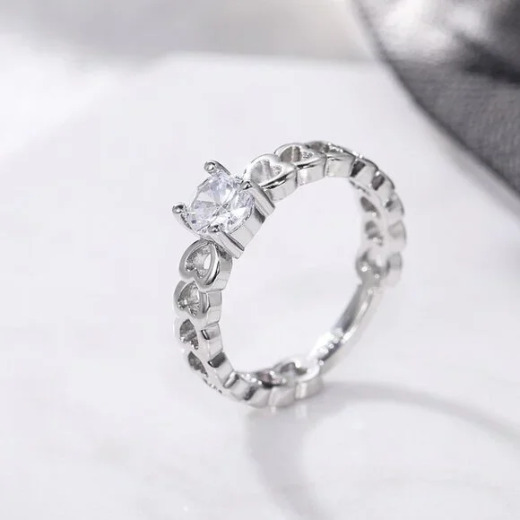 💍Lovely Anillos Hollow Heart Round Cut Moissanite Eternity Ring for Women, K770
